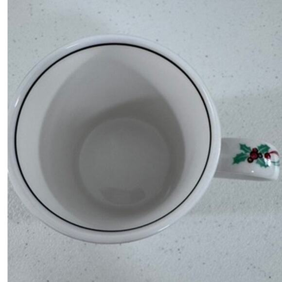 "NORITAKE" Epoch Christmas Party Mugs ,Penguins,Micro, Oven, and Dishwasher Safe - Picture 4 of 6